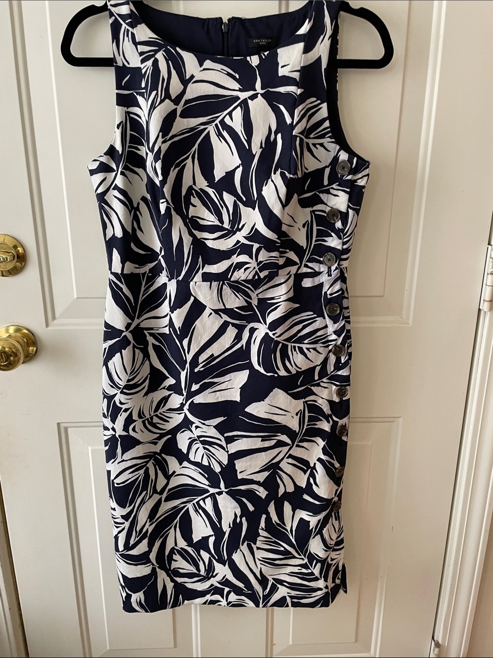 Sleeveless Navy and White Leaf-Print Midi Dress Summer Resort Size 4P